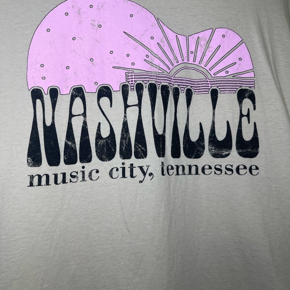 Gildan Women’s Nashville Graphic T-Shirt - Picture 3 of 6